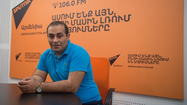 Азат Товмасян в гостях у радио Sputnik Армения - Sputnik Արմենիա