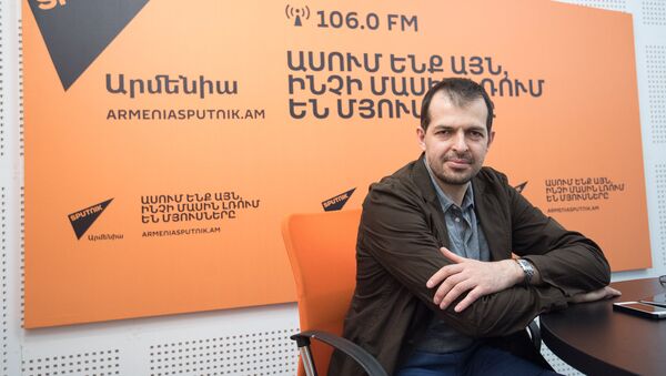Микаэль Согоян в гостях у радио Sputnik Армения - Sputnik Армения