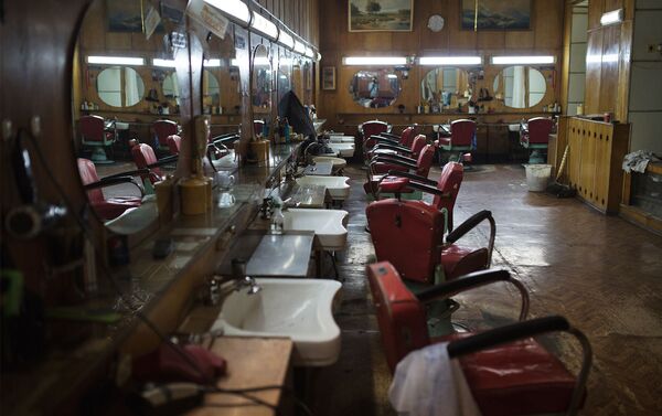 Старейшая парикмахерская в Гюмри - Sputnik Армения