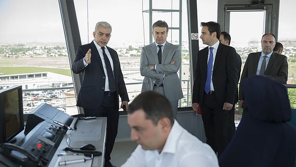 Премьер-министр Армении Карен Карапетян посетил управление гражданской авиации - Sputnik Արմենիա