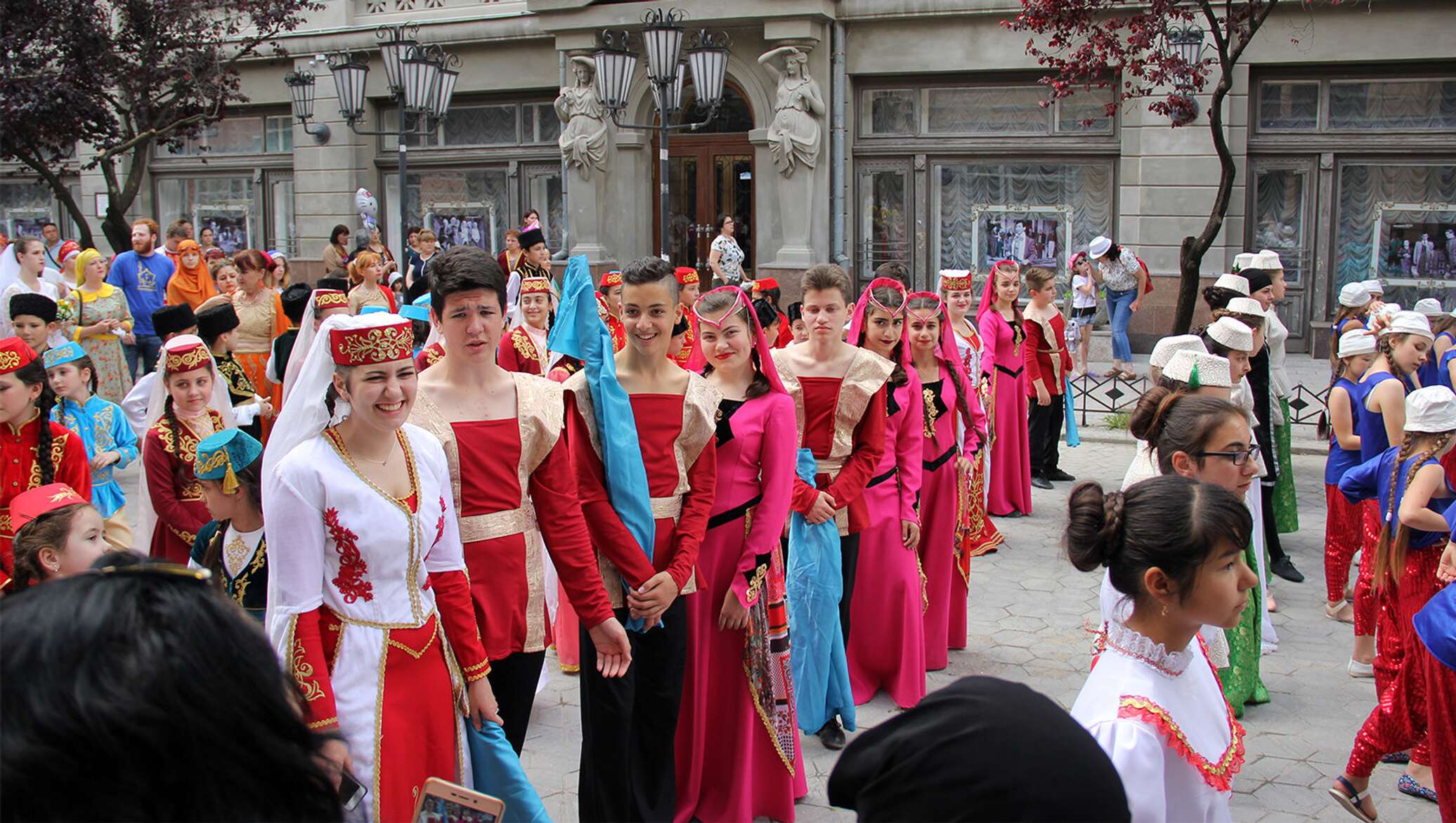 Армения народ. Крымские армяне. Народы крыма армяне. Армянская нация. Армяне в крыму.