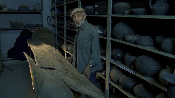 Самый древний в мире образец лодки обнаружен на дне озера Севан - Sputnik Армения