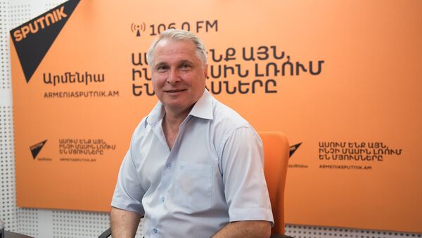 Александр Цинкер в гостях у радио Sputnik Армения - Sputnik Армения