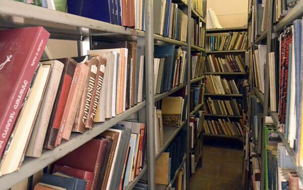 «Պատմամշակութային արգելոց-թանգարանների և պատմական միջավայրի պահպանության ծառայություն» ՊՈԱԿ-ի գրադարանում - Sputnik Արմենիա