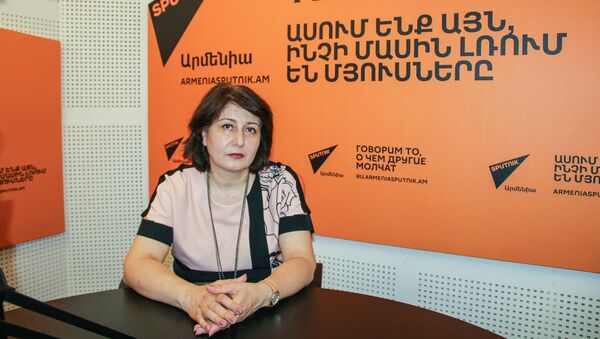 Анна Акопян в гостях у радио Sputnik Армения - Sputnik Արմենիա
