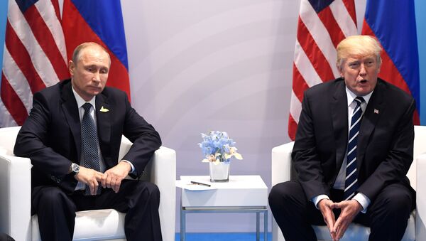 Президенты России и США Владимир Путин и Дональд Трамп - Sputnik Արմենիա