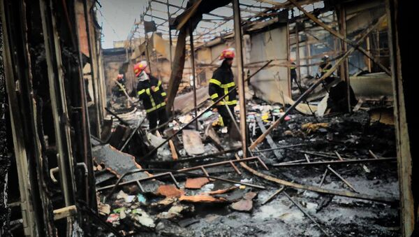 Последствия пожара на вещевом рынке в Поти - Sputnik Արմենիա