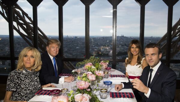 Президент Франции Франсуа Макрон с супругой Бриджит Макрон и Президент США Дональд Трамп с супругой Меланией Трамп - Sputnik Արմենիա