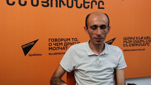 Артак Бегларян в гостях у радио Sputnik Армения - Sputnik Արմենիա