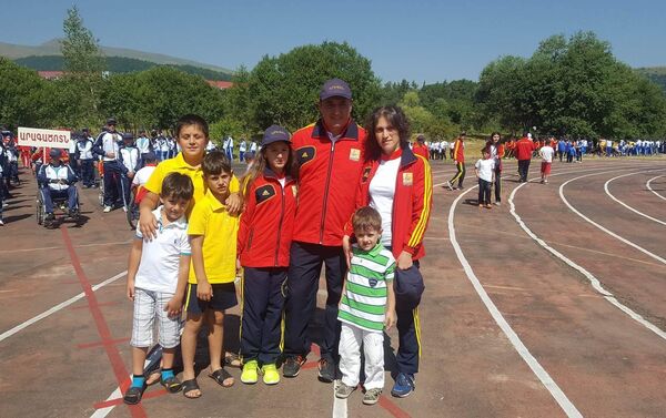 Серж Саргсян присутствовал на финале конкурса Самая спортивная семья - Sputnik Армения