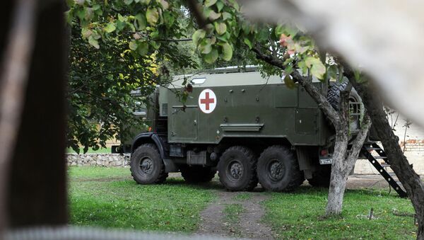 Медицинский фургон на территории воинской части - Sputnik Արմենիա
