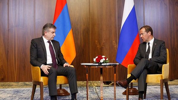Карен Карапетян и Дмитрий Медведев обсудили вопросы повестки дня армяно-российского сотрудничества - Sputnik Армения