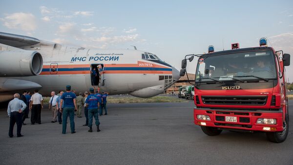 Российский самолет МЧС Ил-76 прилетел в Армению - Sputnik Արմենիա