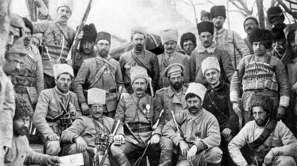 Андраник Озанян со своими солдатами - Sputnik Армения