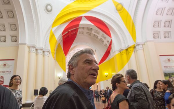 Открытие выставки швейцарского художника Феличе Варини Гексагоны, круги и столы - Sputnik Армения