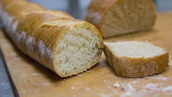 Французский хлеб армнянской выпечки в Арзни - Sputnik Армения