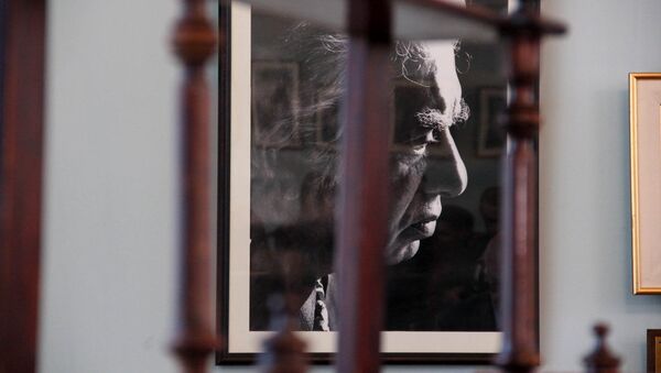 Возвращение личной мебели Арама Хачатряна в Армению и в дар дому-музею композитора - Sputnik Արմենիա
