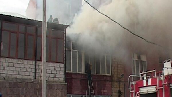 Пожар в одном из магазинов Гюмри - Sputnik Արմենիա