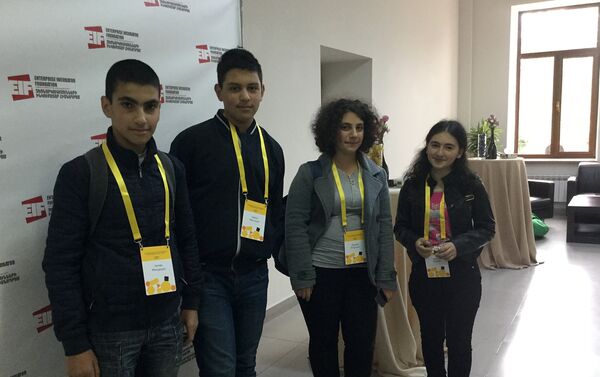Ученики школы Яндекс в Ванадзоре - Sputnik Армения