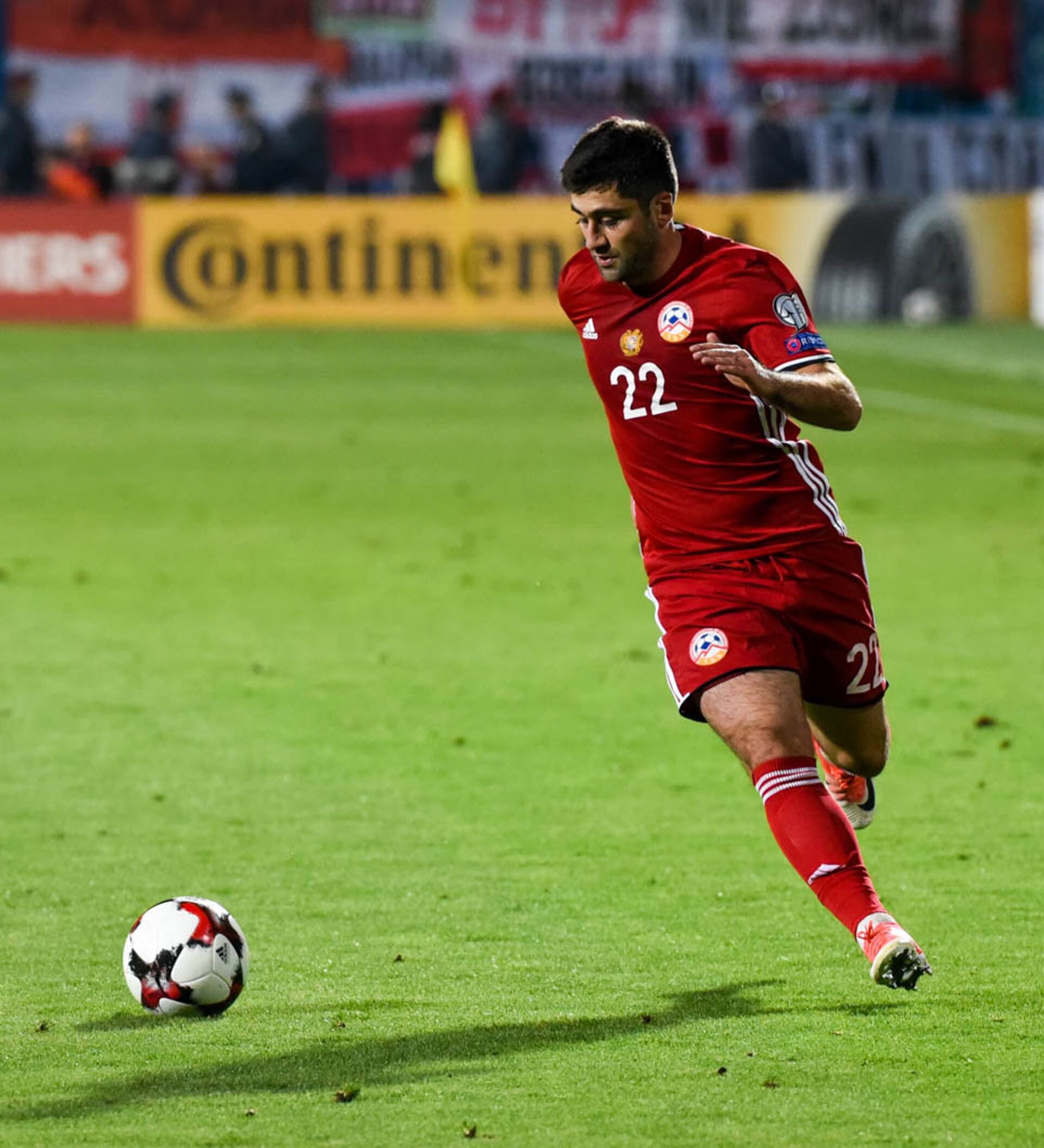 Польша армении. Футбол Армения мальчики. Armenia Poland Football.