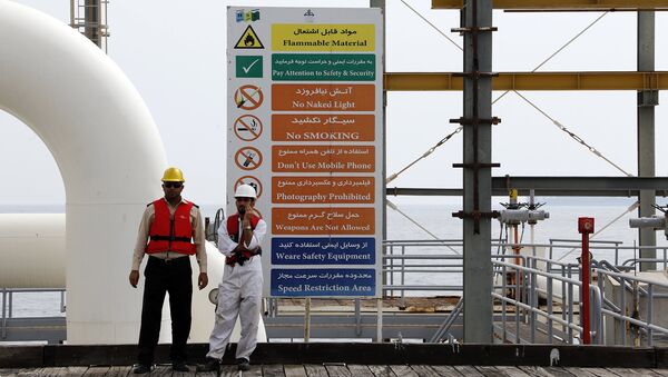 Нефтяная платформа в Иране - Sputnik Արմենիա