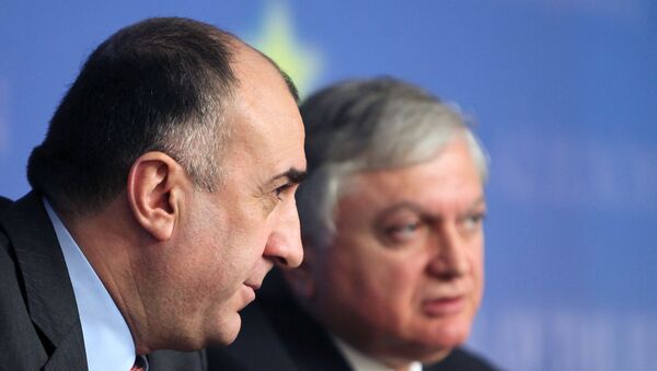 Министры иностранных дел Азербайджана и Армении Эльмар Мамедъяров и Эдвард Налбандян - Sputnik Армения