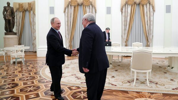 Президент РФ В. Путин встретился с генсеком ОДКБ Ю. Хачатуровым - Sputnik Արմենիա