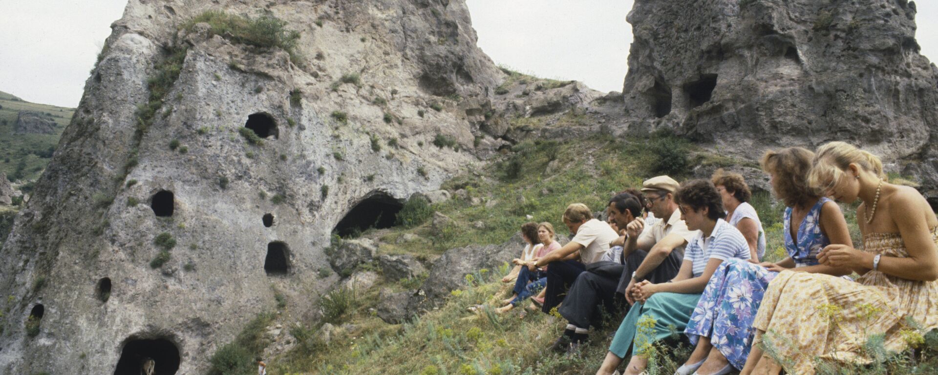 Туристы в горах Армении - Sputnik Արմենիա, 1920, 05.10.2021