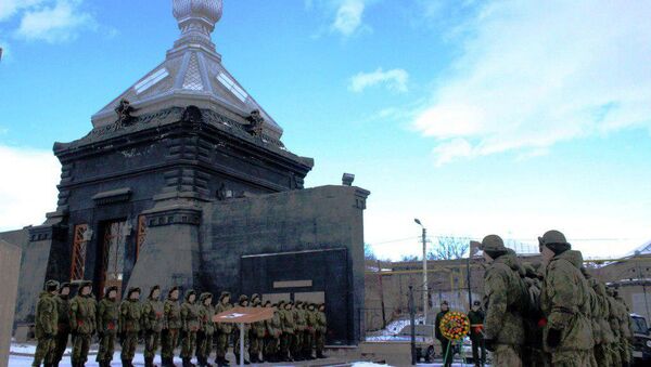 В Армении военнослужащие ЮВО отпраздновали День Неизвестного солдата - Sputnik Армения