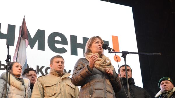 Жена экс-президента Грузии Михаила Саакашвили Сандра Рулофс выступает на акции протеста сторонников Михаила Саакашвили в Киеве. - Sputnik Армения