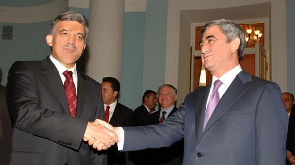 Встреча президента Армении Сержа Саргсяна и экс-президента Турции Абдуллы Гюля - Sputnik Армения
