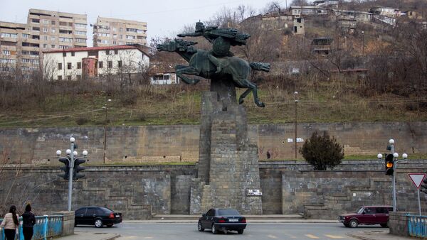 Памятник Давиду-Беку г. Капан - Sputnik Արմենիա