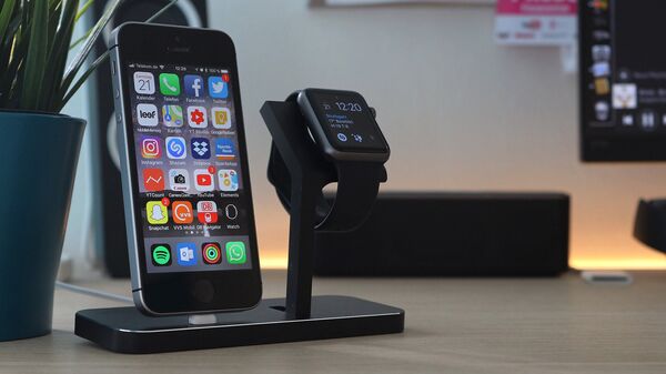 Гаджеты Apple: iPhone SE, iWatch - Sputnik Армения