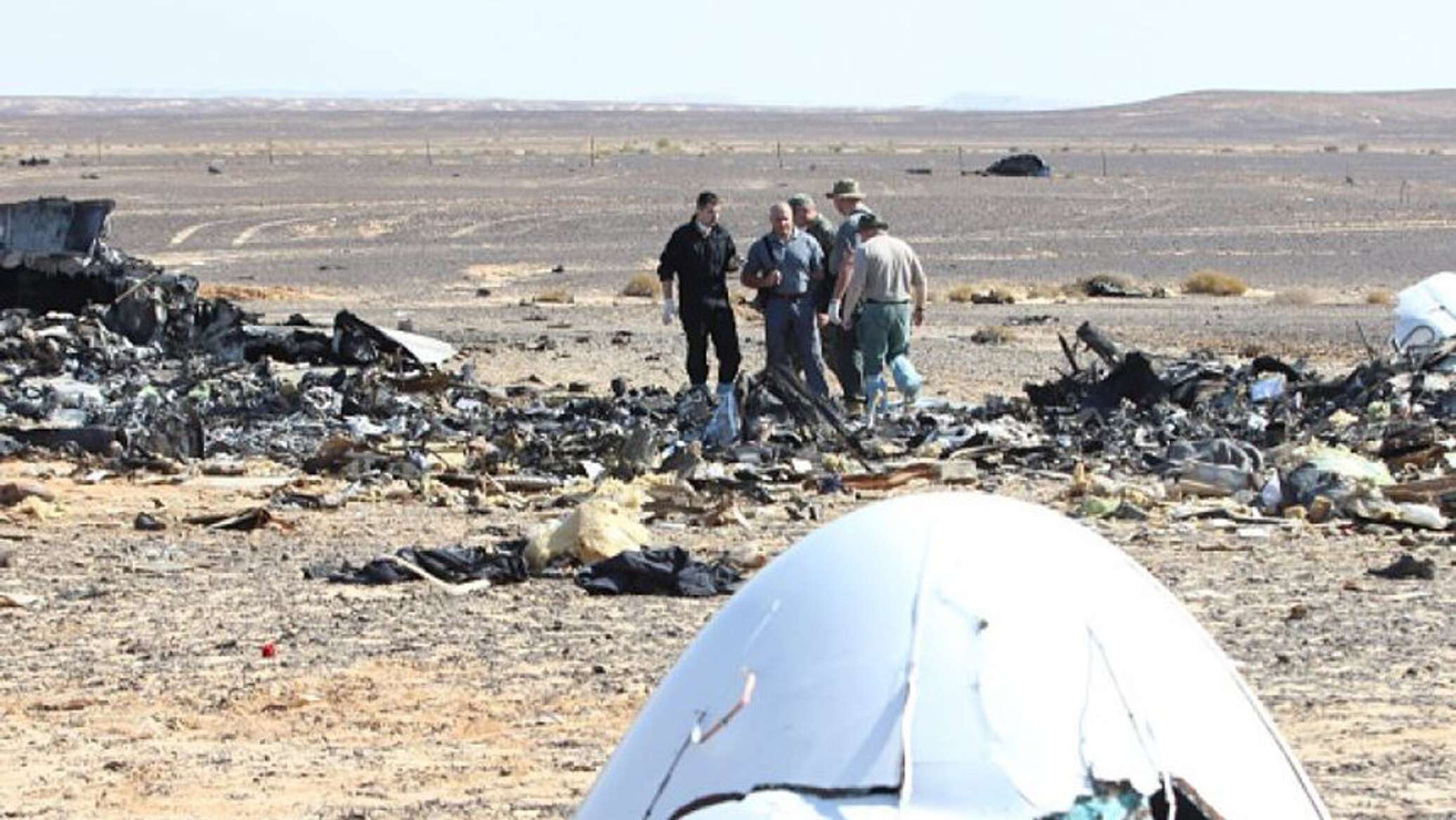 Шарм эль шейх авиакатастрофа. А321 Синайским полуостровом катастрофа. Самолет a321 "Когалымавиа". А321 Когалымавиа теракт. Крушение Airbus a321 Египет.