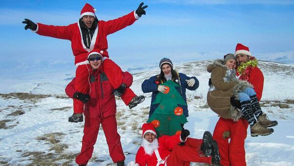 Альпинисты на горе в Новый год - Sputnik Армения
