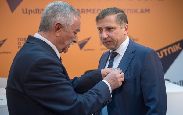 Քաղավիացիայի վետերանների պարգևատրման արարողություն - Sputnik Արմենիա