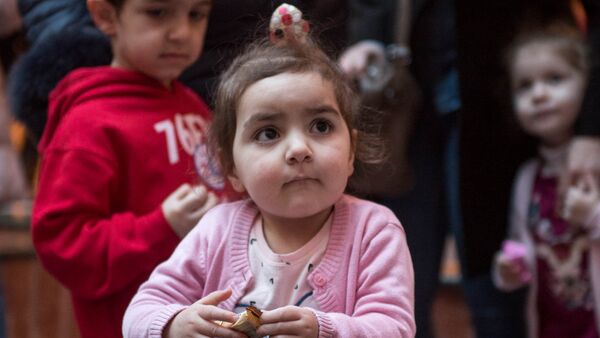 Дети сирийских армян празднуют Новый год - Sputnik Արմենիա