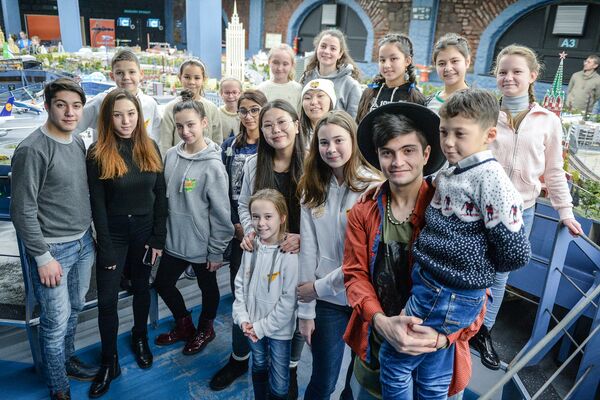 «Ты супер! Танцы»–ի մասնակիցները Սանկտ Պետերբուրգում «Ты супер! Танцы»–ի մասնակիցները Սանկտ Պետերբուրգում - Sputnik Արմենիա